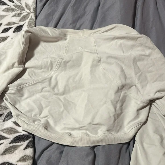 Lululemon shrug bone - Picture 4 of 8